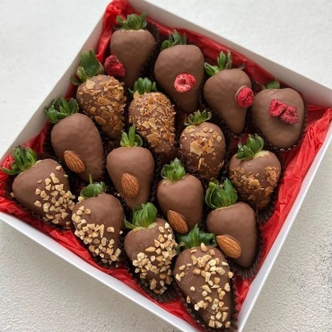 Chocobar Almaty Клубника в шоколаде M16 M