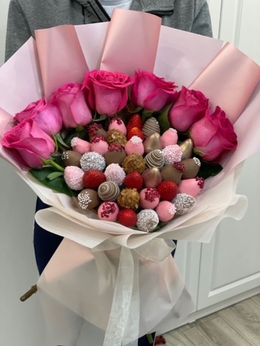 Strawberry kzt Букет из клубники в шоколаде L