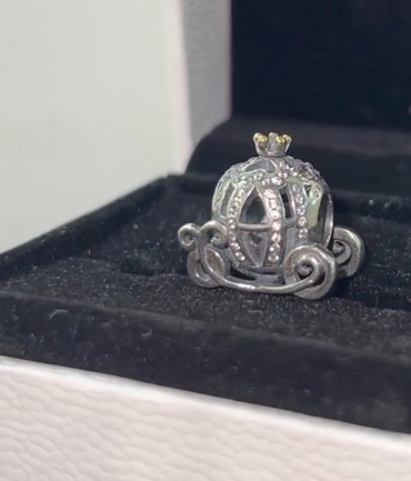 Шарм ARZA GOLD Карета вес 2.5 г серебро, фианит