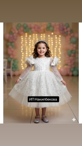 Нарядное платье белый