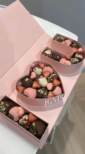 IGNIS Клубника в шоколаде композиция «I love you» 50 см