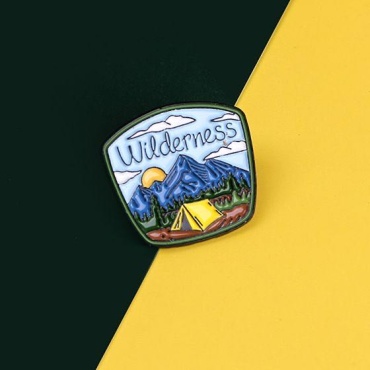 Пин значок travel Wilderness