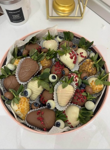 Nazz.bakery Клубника в шоколаде 40/60