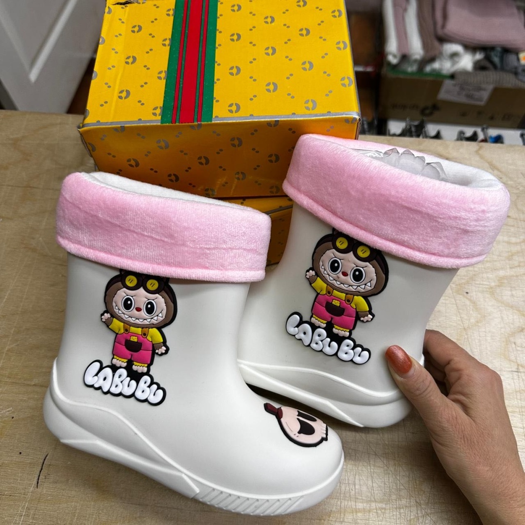 Резиновые сапоги белый