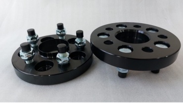 LVZ расширитель колеи 5x114.3 M12x1.5 67.1