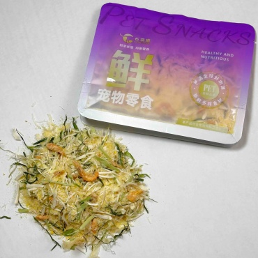 Лакомство Кусочки курица, криль, трава 40 г 1 шт