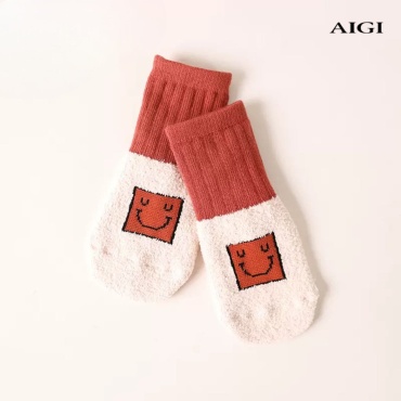Носки AIGI DN красный, айвори 13