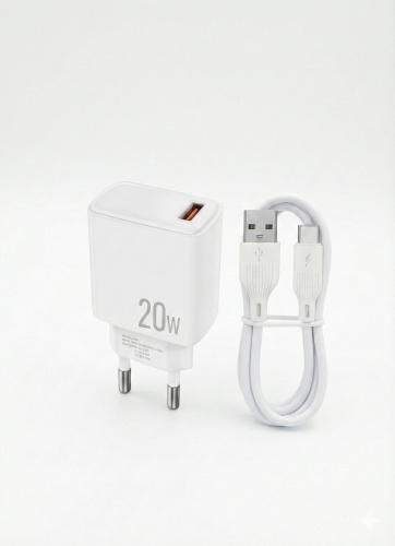 Зарядное устройство C05 USB 20 Вт белый