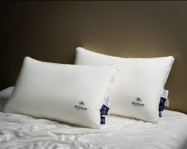 Подушка Hilton 48x74 см, полиэфир, микрогель
