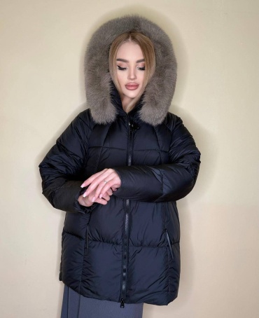 Пуховик черный