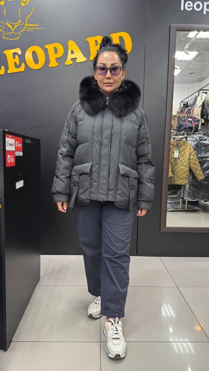 Пуховик черный