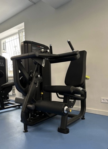 Блочный тренажер Metasport DHZ Fitness E7023A/Разгибание ног/сгибание ног