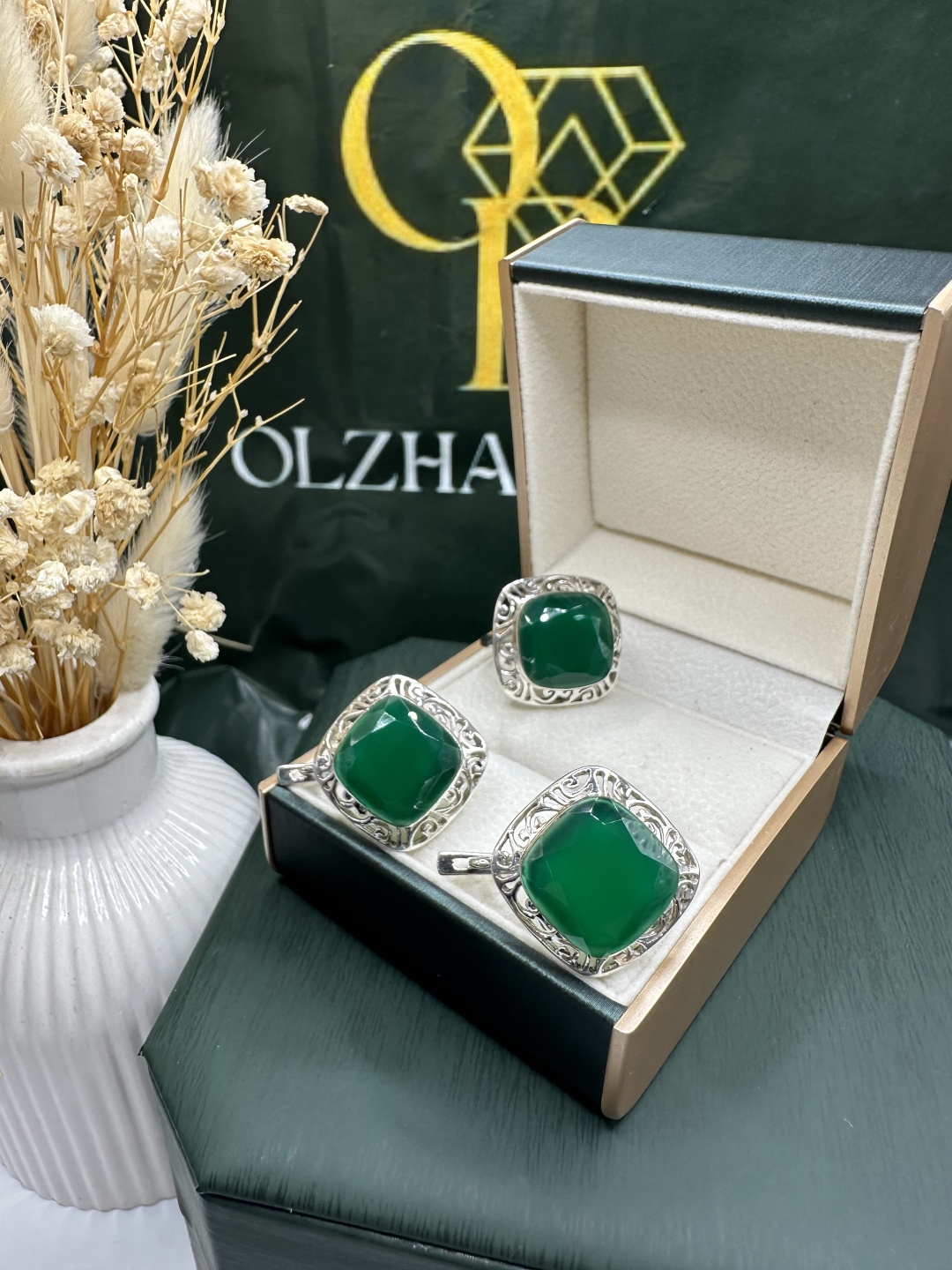 Комплект OLZHA BRAND O7 вес 15 г серебро, изумруд