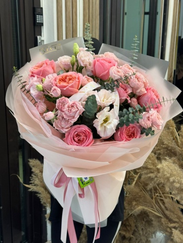 Vlvt Flowers букет с открыткой пионовидная роза 9 шт 60 см