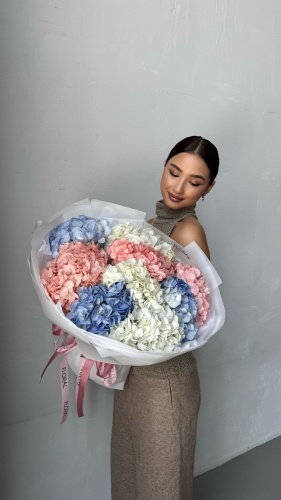 Floral моно-букет в оформлении гортензия 9 шт 50 см