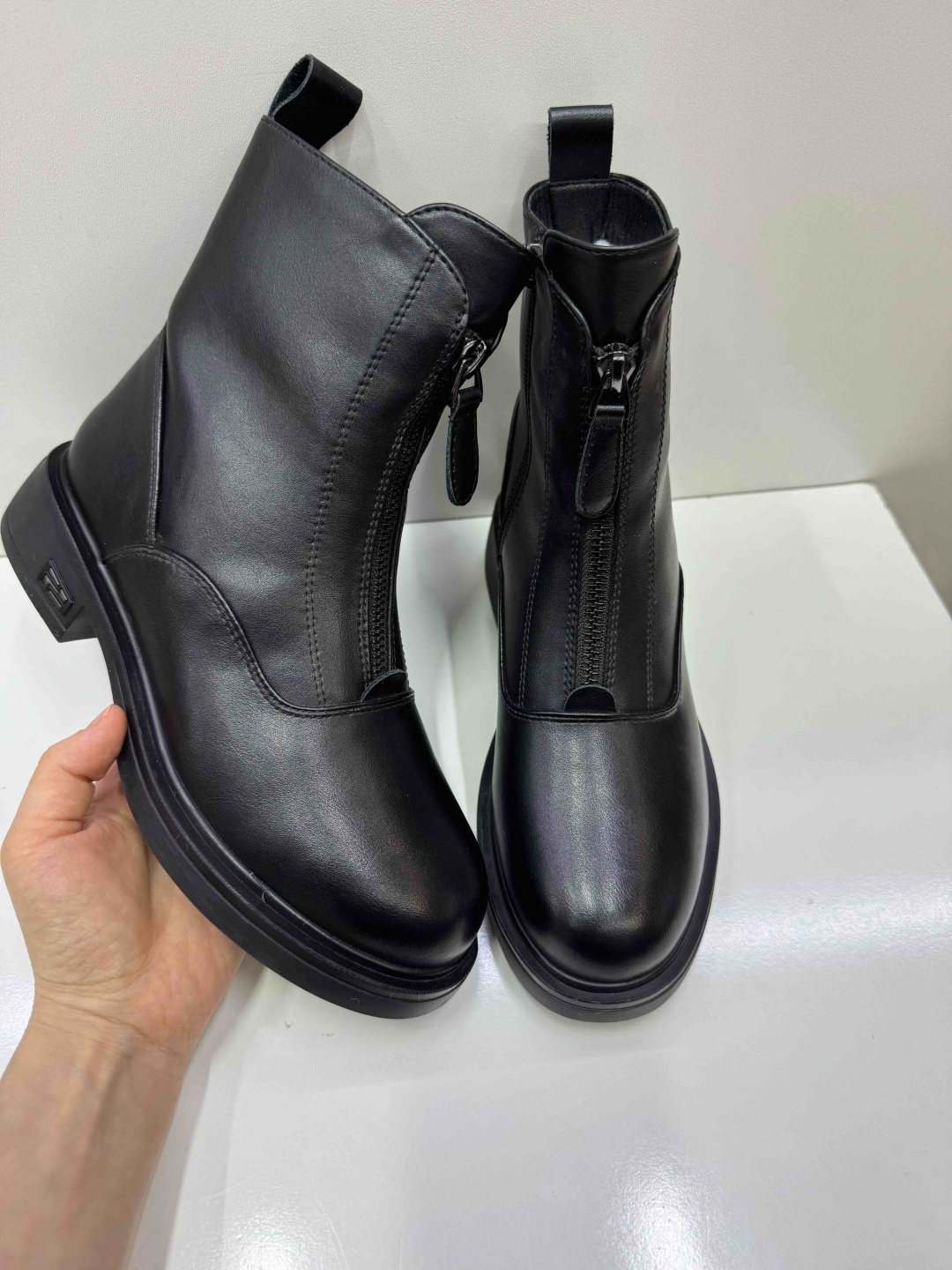 Полусапоги G&amp;K черный