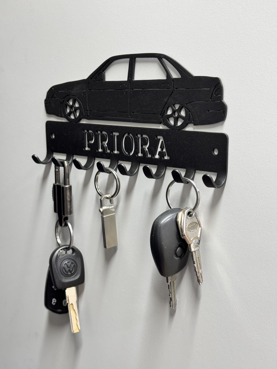 Ключница Приора, металл