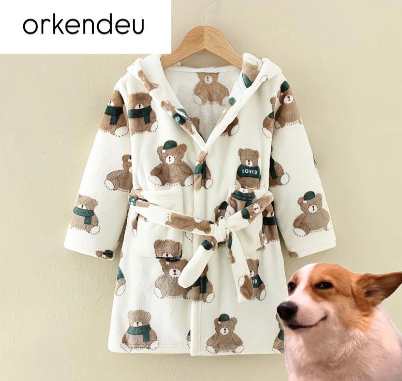 белый, бежевый