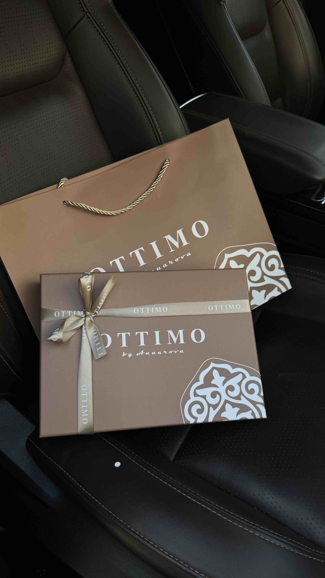 Платок OTTIMO шелк 90 x 90 см