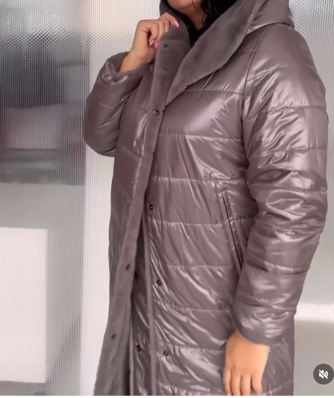 Пуховик серый