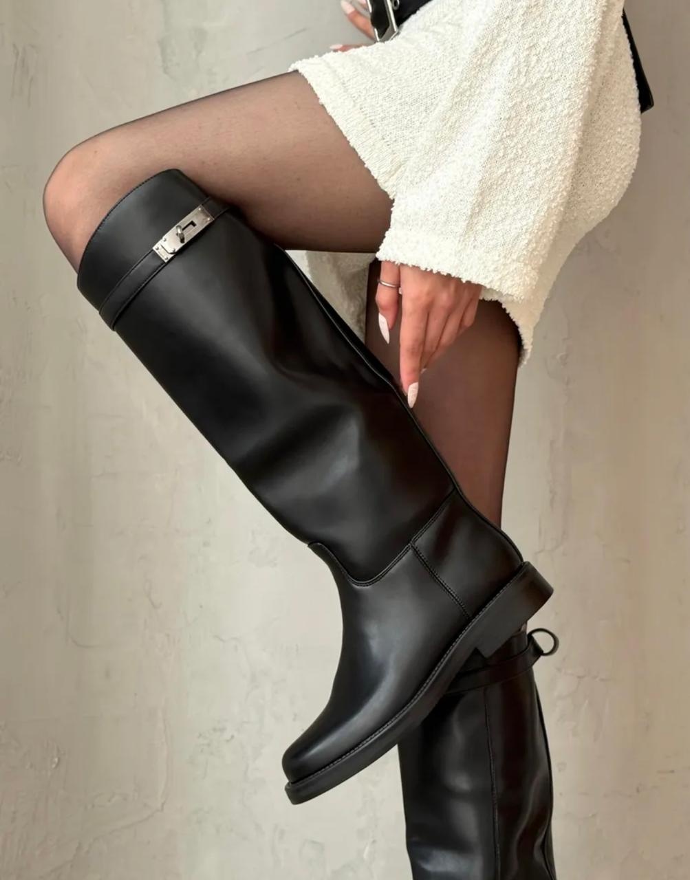 черный