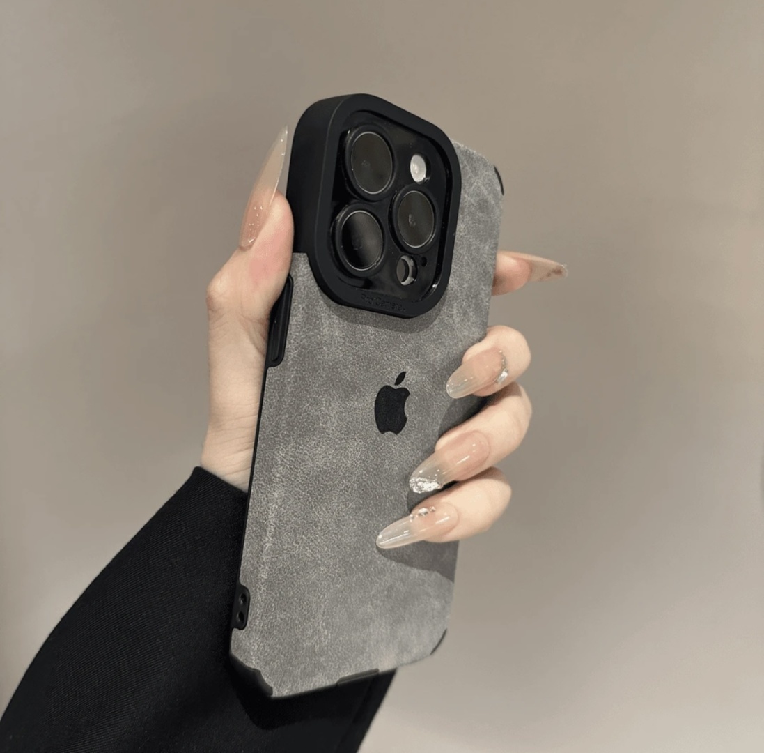 Чехол для Apple iPhone 16 серый