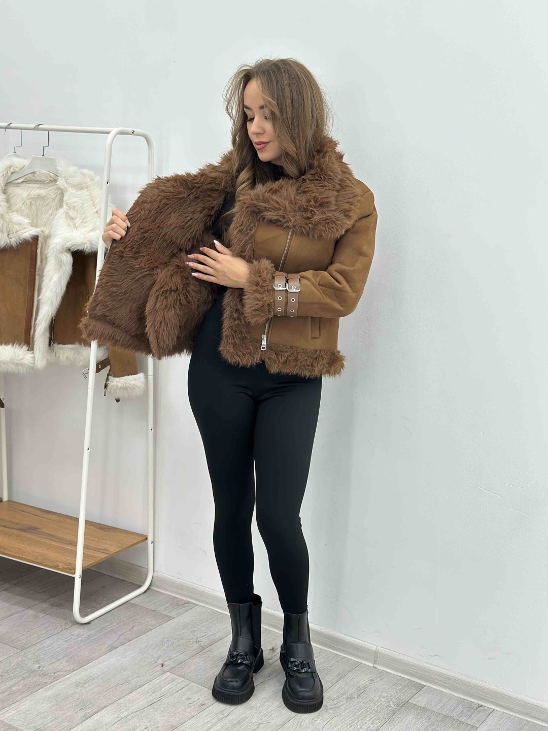 Дубленка коричневый