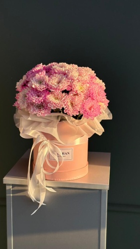 Raushan Flowers композиция в коробке хризантема 5 шт 35 см