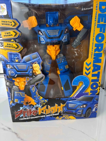 Трансформер 0457 Toys Deformation, высота 28 см