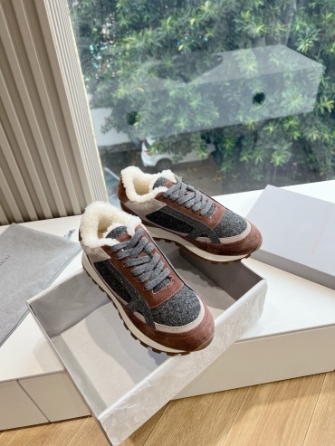 Кроссовки Brunello Cucinelli Runners with monili and fur бордовый, темно-коричневый