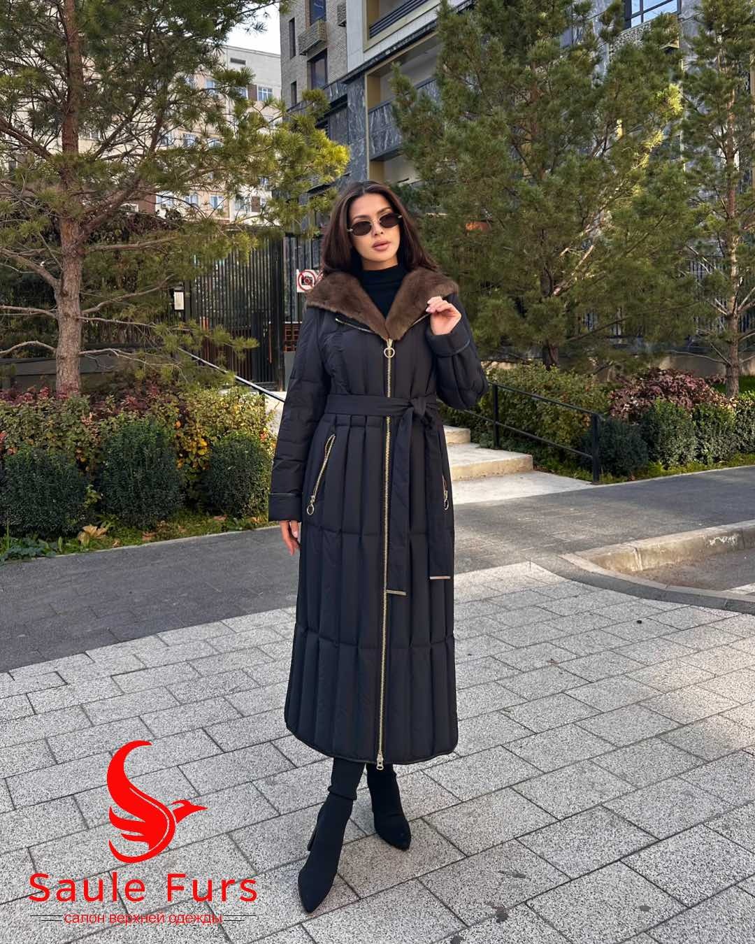 Пуховик Max Mara черный