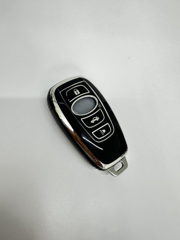 Чехол 940920384 subaru forester outback черный, серебристый
