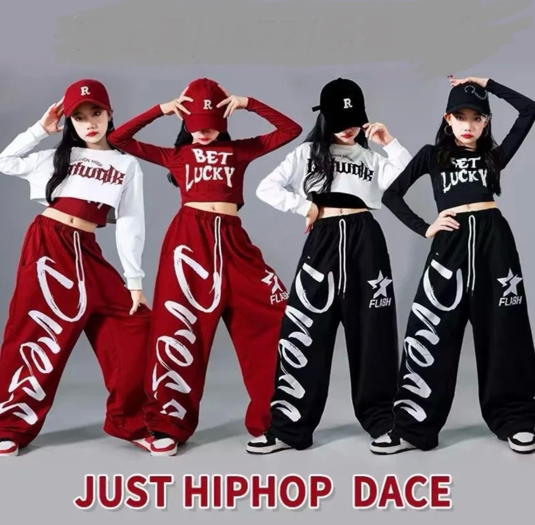 Спортивный костюм бордовый