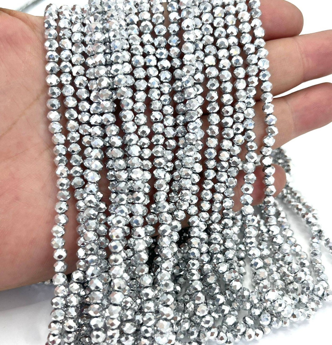Бусины, 4 мм, серебристый, стекло, 109 шт, 1 нить