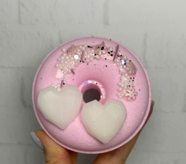 Bath_cosmetics_kz Бомбочка Пончик с сердечками бомбочка 220 г
