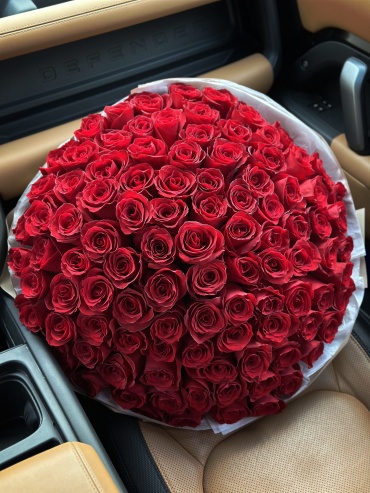 Rilak Floral моно-букет в оформлении роза 101 шт 60 см