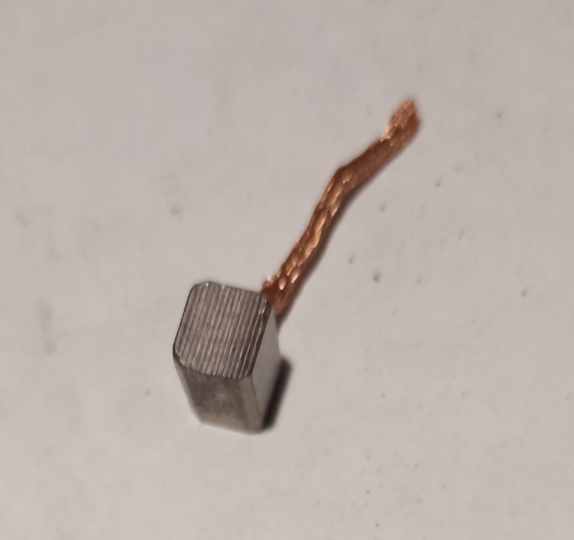 Щетки генератора TKDT46T29