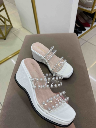 Шлепанцы GLAMOUR белый