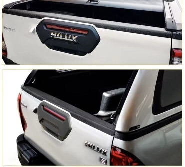 30362783_582370572 для Toyota Hilux 2015-2023 черный