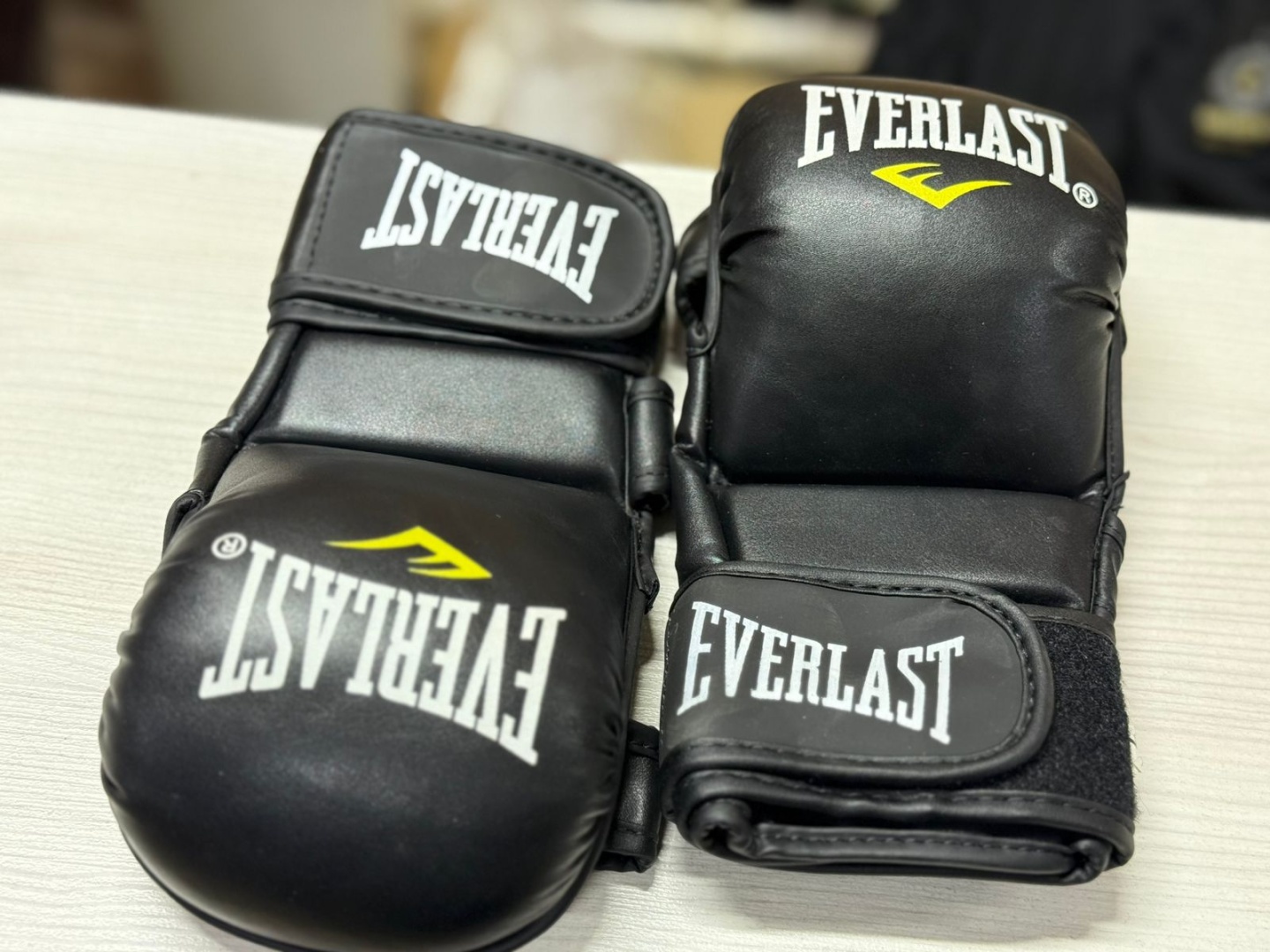 Перчатки Перчатки для единоборств Everlast черный L