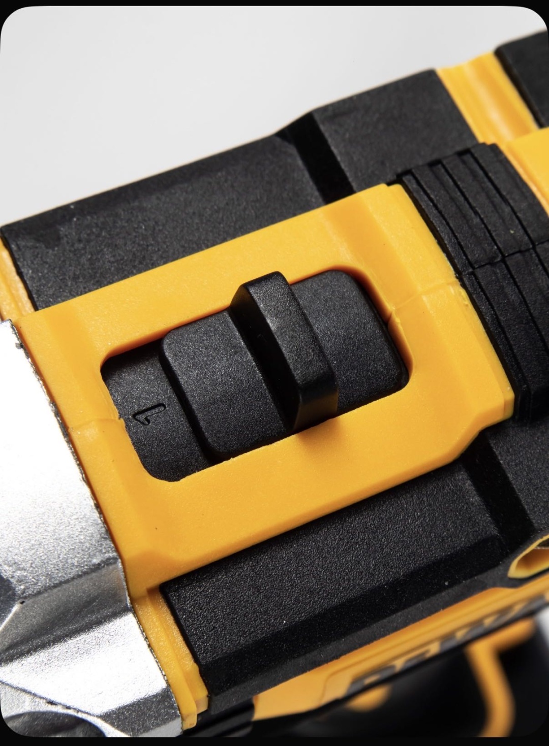 Дрель-шуруповерт Grumer G2621
