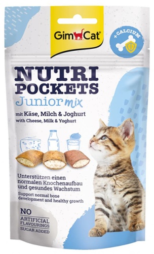 Лакомство GimCat Junior mix подушечки молочные продукты, сыр 60 г 1 шт