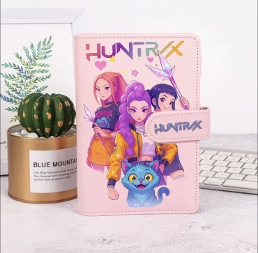 Блокнот Хантрикс K-POP DEMON HUNTERS/ HUNTRIX, A6, 80 л, розовый