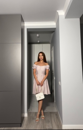 Повседневное платье MIN style розовый