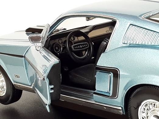 Модель Ford Mustang GT Cobra Jet 1968 1:18 Maisto