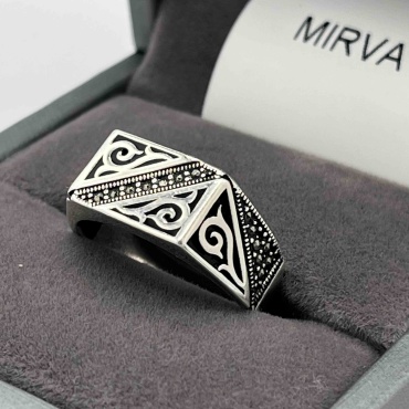 Кольцо MIRVA P0001 размер 19 вес 5.28 г серебро, без вставок