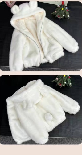 Пальто белый