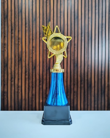 Golden Cup трофей "Звезда Эксклюзив"