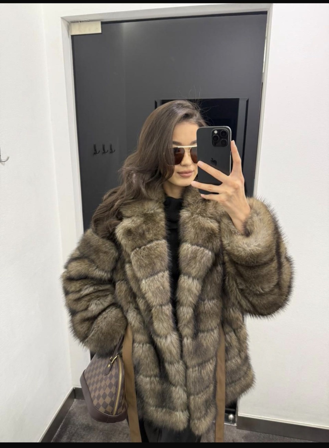 коралловый, бронзовый