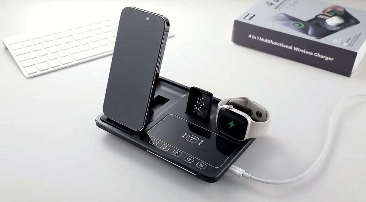 Зарядное устройство R11S Lightning черный